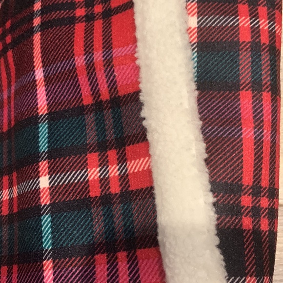 TT: Victoria s Secret Black Friday Holiday 2022 Plaid Tote Bag NWOT - Picture 10 of 12